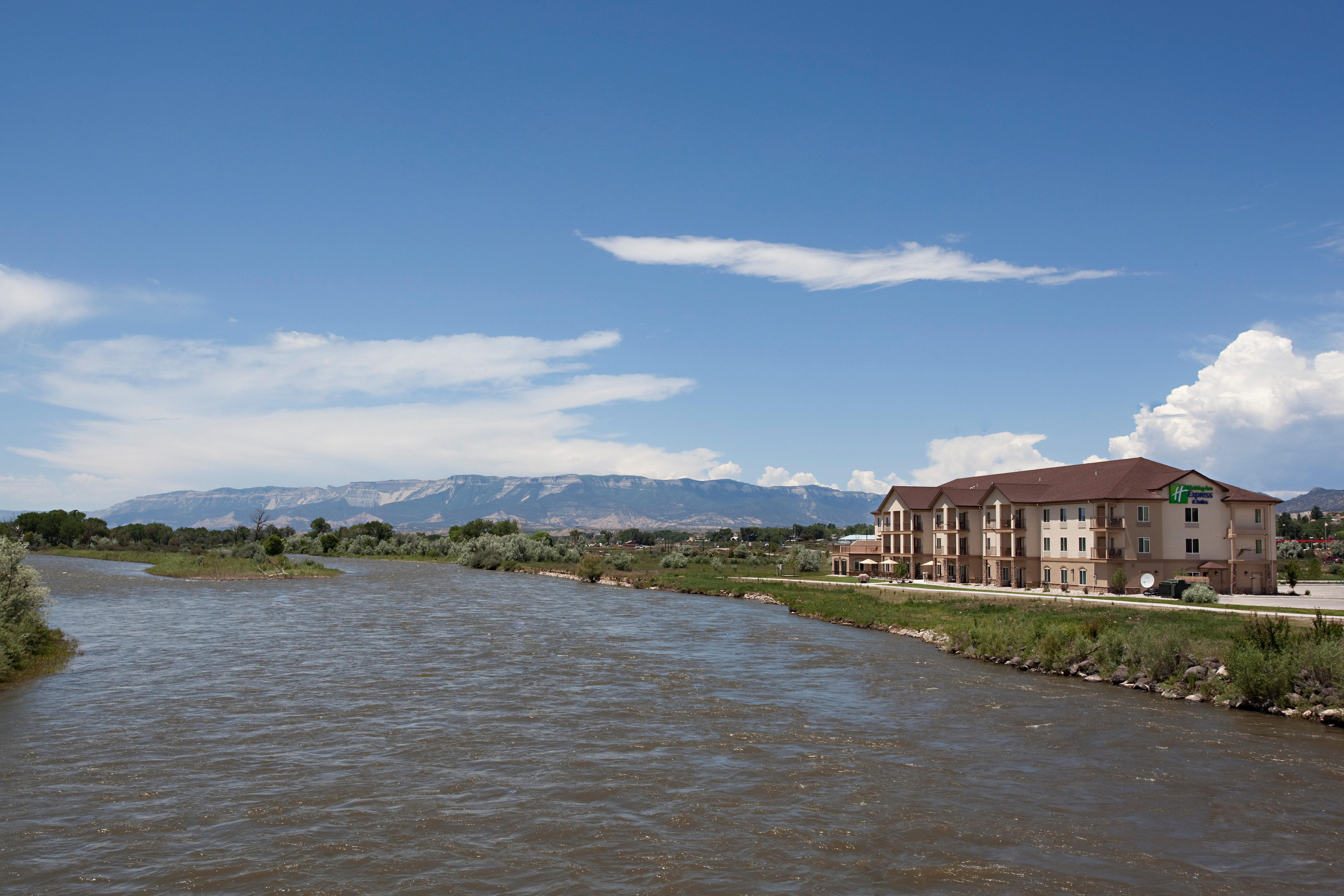 Holiday Inn Express Hotel & Suites Silt - Rifle By Ihg Exterior foto